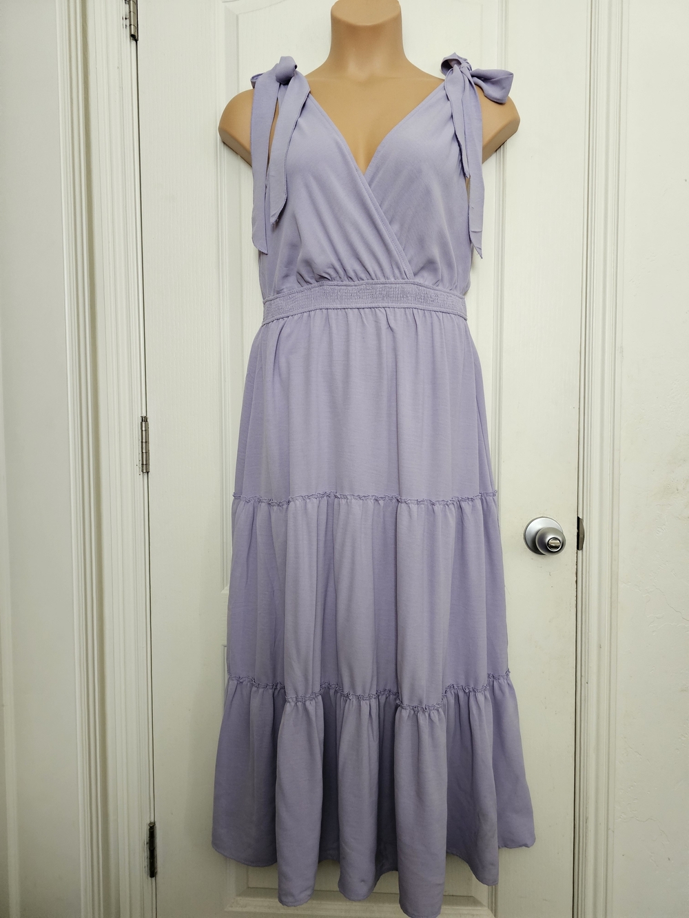 Pretty Garden Sz L Lavender Tie-Shoulder Maxi Dress with Tiered Skirt